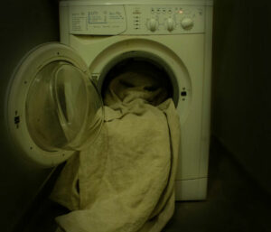 Nau(f)rage "Enjoyable Sinking"