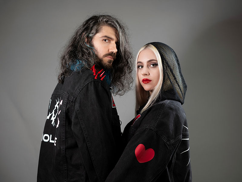 Denuit "LOVE Violence"